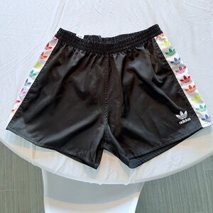 Adidas Originals Love Unites Pride Shorts Rainbow Trefoil Stripe Men’s Large